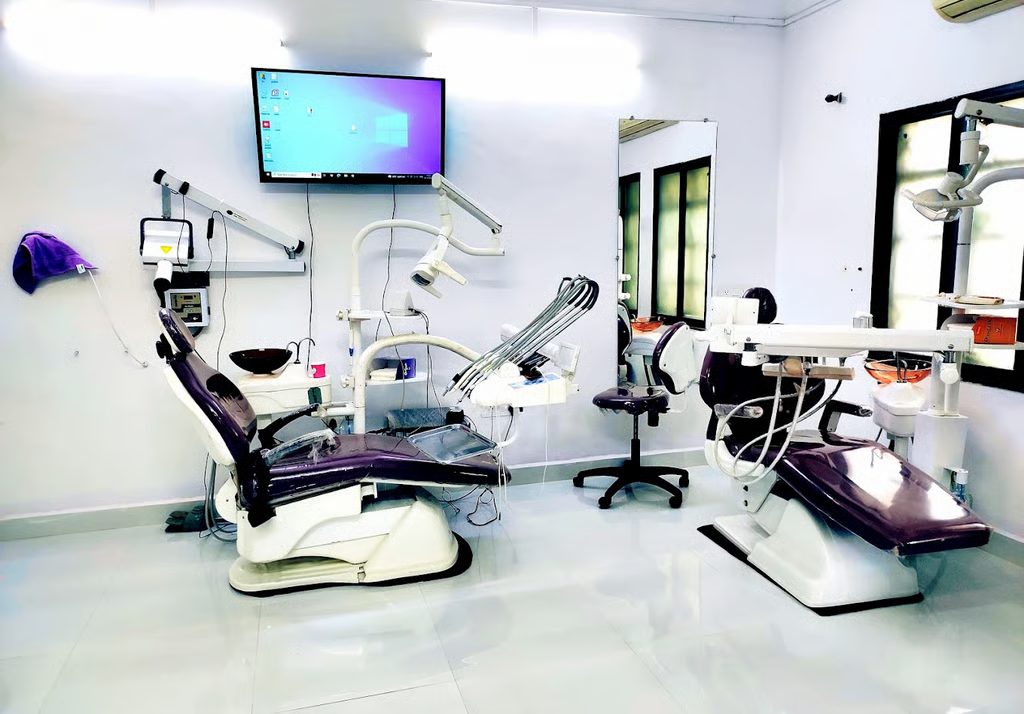 Pediatric Dental Check-up with dentist at The White Dental Practice, dental clinic near me in Mankapur Nagpur